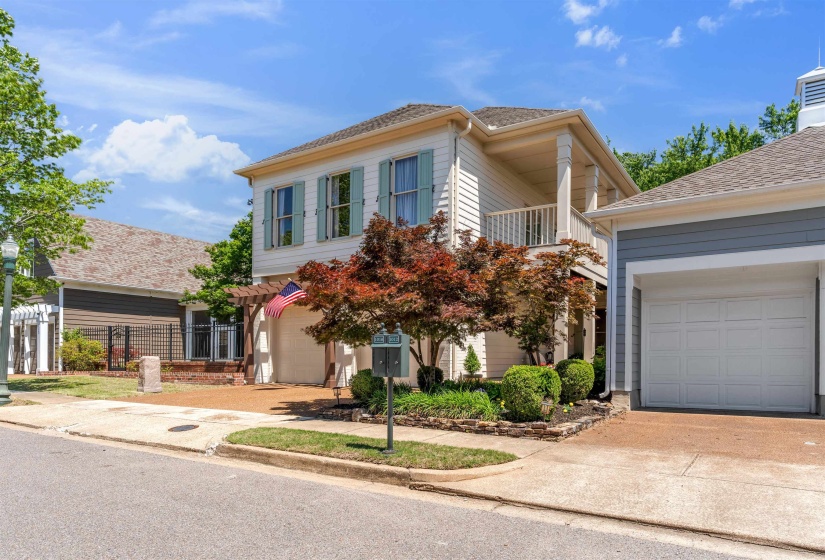 1016 RIVER LANDING DR, Memphis, Tennessee 38103, 3 Bedroom Bedrooms, 6 Room Rooms,2.1 BathroomBathrooms,Residential,For Sale,RIVER LANDING,0,10221094