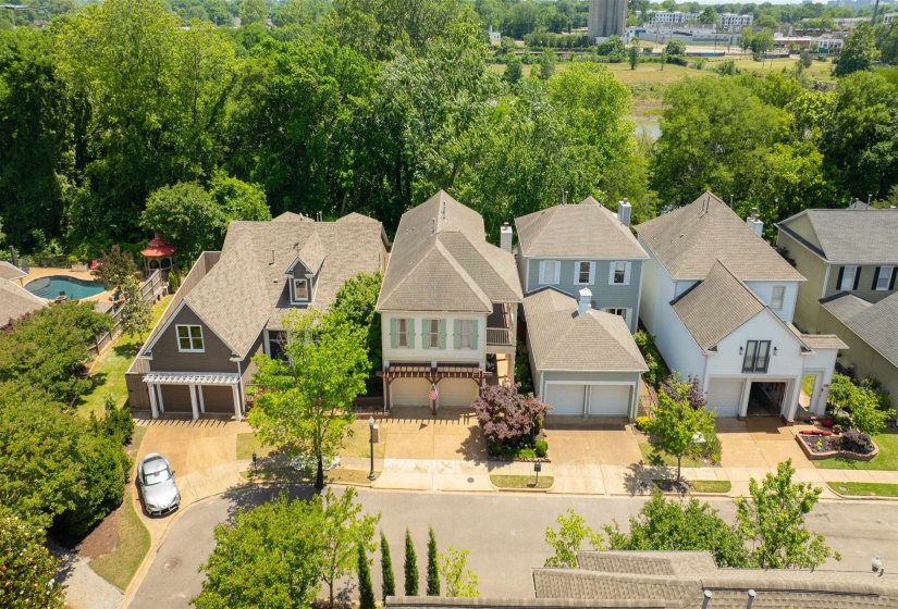 1016 RIVER LANDING DR, Memphis, Tennessee 38103, 3 Bedroom Bedrooms, 6 Room Rooms,2.1 BathroomBathrooms,Residential,For Sale,RIVER LANDING,0,10221094
