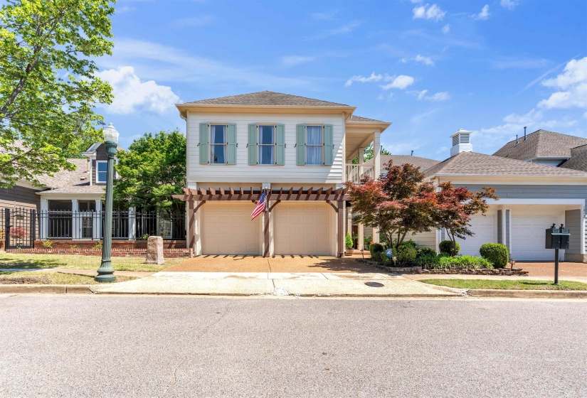 1016 RIVER LANDING DR, Memphis, Tennessee 38103, 3 Bedroom Bedrooms, 6 Room Rooms,2.1 BathroomBathrooms,Residential,For Sale,RIVER LANDING,0,10221094