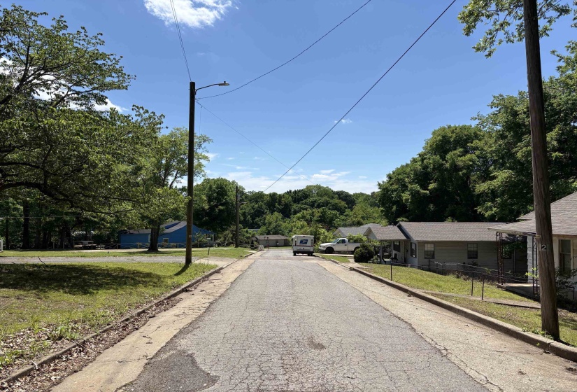 146 WALKER ST, Ripley, Tennessee 38063-1126, 2 Bedroom Bedrooms, 5 Room Rooms,1 BathroomBathrooms,Residential,For Sale,WALKER,0,10221096