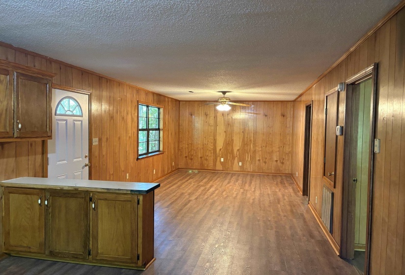 146 WALKER ST, Ripley, Tennessee 38063-1126, 2 Bedroom Bedrooms, 5 Room Rooms,1 BathroomBathrooms,Residential,For Sale,WALKER,0,10221096