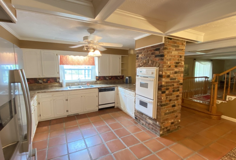 19785 69 HWY, Savannah, Tennessee 38372, 4 Bedroom Bedrooms, 9 Room Rooms,3.2 BathroomBathrooms,Residential,For Sale,69,0,10221103