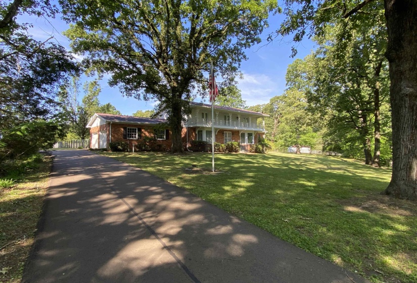 19785 69 HWY, Savannah, Tennessee 38372, 4 Bedroom Bedrooms, 9 Room Rooms,3.2 BathroomBathrooms,Residential,For Sale,69,0,10221103