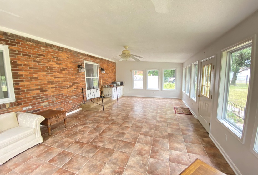 19785 69 HWY, Savannah, Tennessee 38372, 4 Bedroom Bedrooms, 9 Room Rooms,3.2 BathroomBathrooms,Residential,For Sale,69,0,10221103
