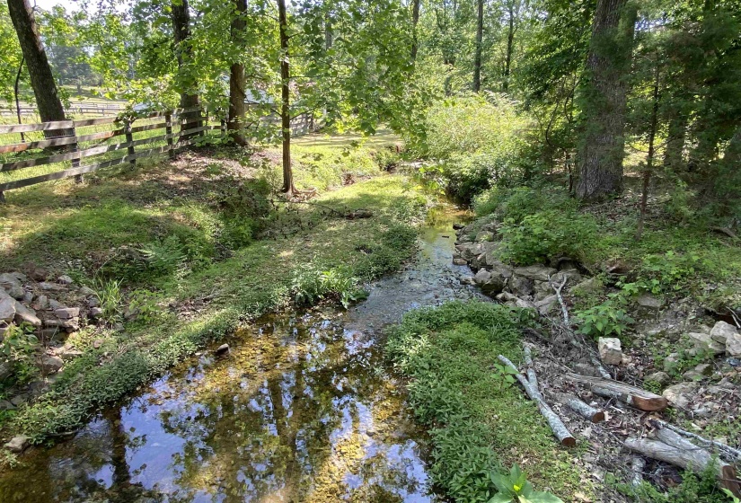 19785 69 HWY, Savannah, Tennessee 38372, 4 Bedroom Bedrooms, 9 Room Rooms,3.2 BathroomBathrooms,Residential,For Sale,69,0,10221103