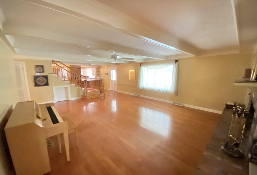 19785 69 HWY, Savannah, Tennessee 38372, 4 Bedroom Bedrooms, 9 Room Rooms,3.2 BathroomBathrooms,Residential,For Sale,69,0,10221103