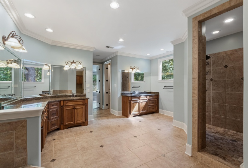 10510 BENTBROOKE DR, Lakeland, Tennessee 38002, 5 Bedroom Bedrooms, 10 Room Rooms,4.1 BathroomBathrooms,Residential,For Sale,BENTBROOKE,0,10221111