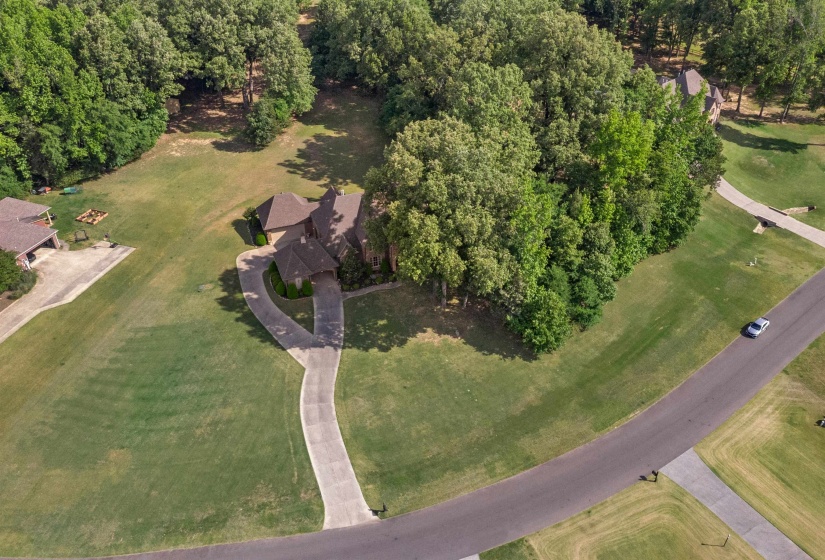 10510 BENTBROOKE DR, Lakeland, Tennessee 38002, 5 Bedroom Bedrooms, 10 Room Rooms,4.1 BathroomBathrooms,Residential,For Sale,BENTBROOKE,0,10221111
