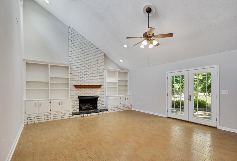 166 VIKING DR, Memphis, Tennessee 38018, 3 Bedroom Bedrooms, 7 Room Rooms,2 BathroomBathrooms,Residential,For Sale,VIKING,0,10221123