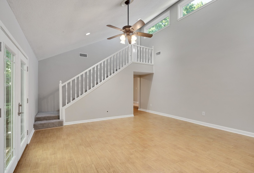 166 VIKING DR, Memphis, Tennessee 38018, 3 Bedroom Bedrooms, 7 Room Rooms,2 BathroomBathrooms,Residential,For Sale,VIKING,0,10221123