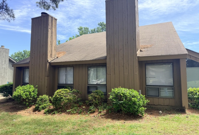 3334 FAIRBANKS ST, Memphis, Tennessee 38128, 3 Bedrooms Bedrooms, ,2 BathroomsBathrooms,Duplexes,For Sale,FAIRBANKS,10221153