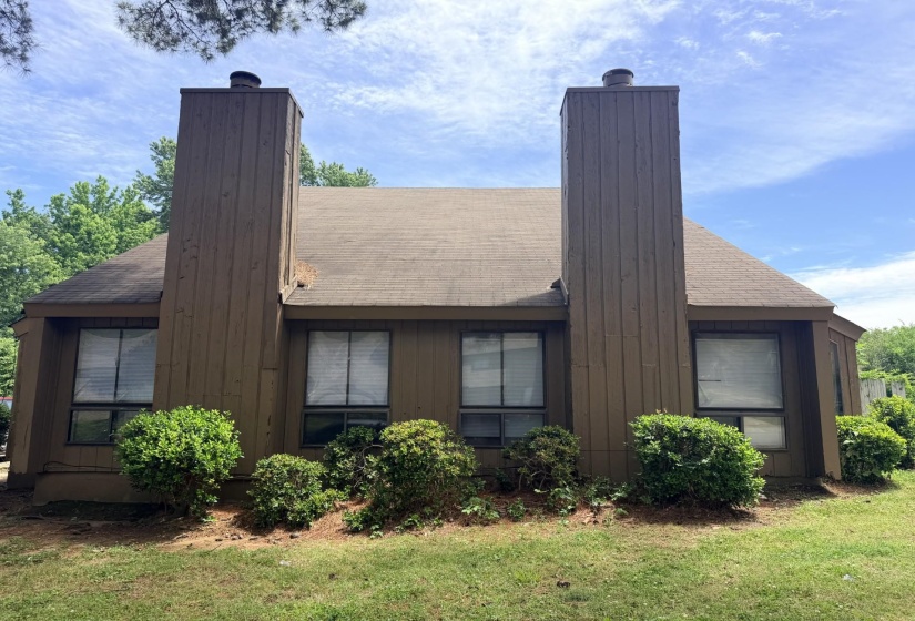 3334 FAIRBANKS ST, Memphis, Tennessee 38128, 3 Bedrooms Bedrooms, ,2 BathroomsBathrooms,Duplexes,For Sale,FAIRBANKS,10221153