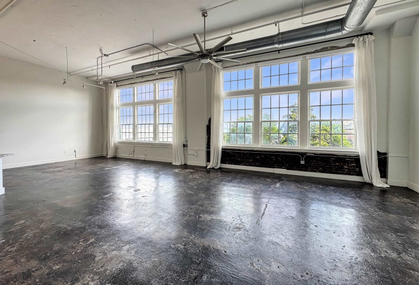 505 TENNESSEE ST, Memphis, Tennessee 38103, 1 Bedroom Bedrooms, 4 Rooms Rooms,1 BathroomBathrooms,Residential,For Sale,TENNESSEE,10210467