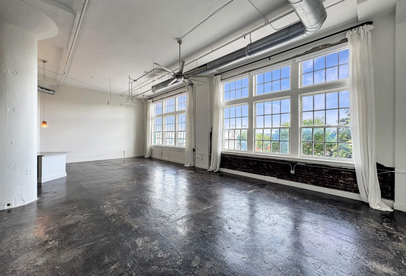 505 TENNESSEE ST, Memphis, Tennessee 38103, 1 Bedroom Bedrooms, 4 Rooms Rooms,1 BathroomBathrooms,Residential,For Sale,TENNESSEE,10210467