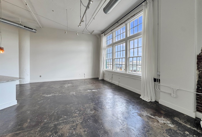 505 TENNESSEE ST, Memphis, Tennessee 38103, 1 Bedroom Bedrooms, 4 Rooms Rooms,1 BathroomBathrooms,Residential,For Sale,TENNESSEE,10210467