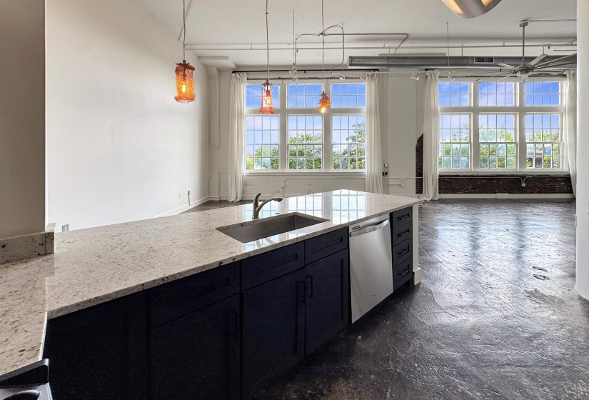 505 TENNESSEE ST, Memphis, Tennessee 38103, 1 Bedroom Bedrooms, 4 Rooms Rooms,1 BathroomBathrooms,Residential,For Sale,TENNESSEE,10210467