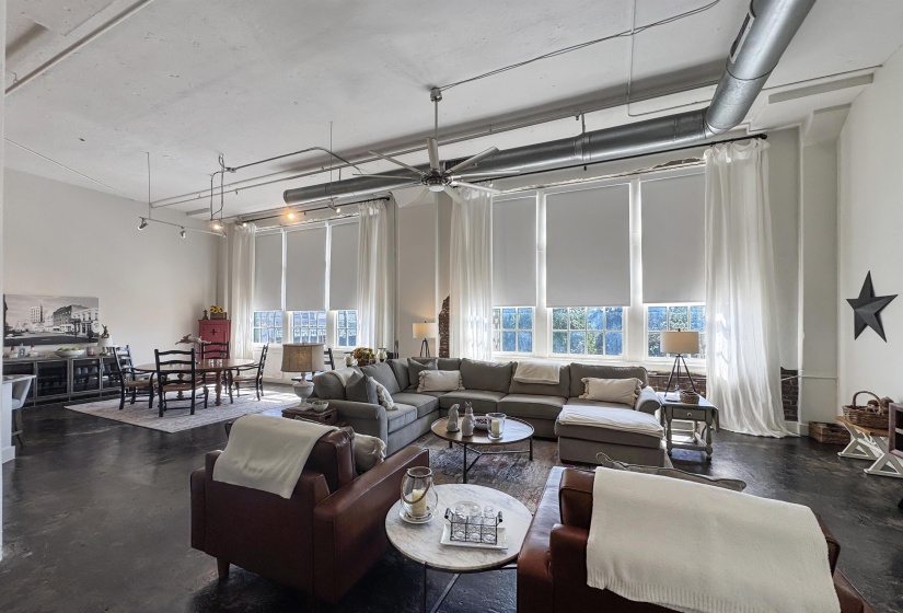 505 TENNESSEE ST, Memphis, Tennessee 38103, 1 Bedroom Bedrooms, 4 Rooms Rooms,1 BathroomBathrooms,Residential,For Sale,TENNESSEE,10210467