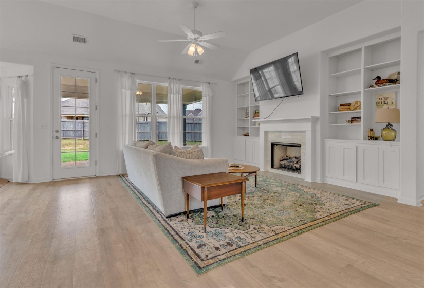 75 LAUREL WOOD LN, Oakland, Tennessee 38060, 4 Bedroom Bedrooms, 2 Room Rooms,3 BathroomBathrooms,Residential,For Sale,LAUREL WOOD,0,10221171