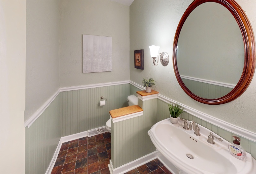 8452 WINTHROP CT, Germantown, Tennessee 38139, 4 Bedrooms Bedrooms, 11 Rooms Rooms,2.1 BathroomsBathrooms,Residential,For Sale,WINTHROP,10221176