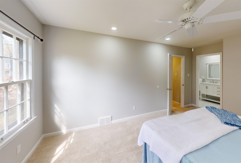 8452 WINTHROP CT, Germantown, Tennessee 38139, 4 Bedrooms Bedrooms, 11 Rooms Rooms,2.1 BathroomsBathrooms,Residential,For Sale,WINTHROP,10221176