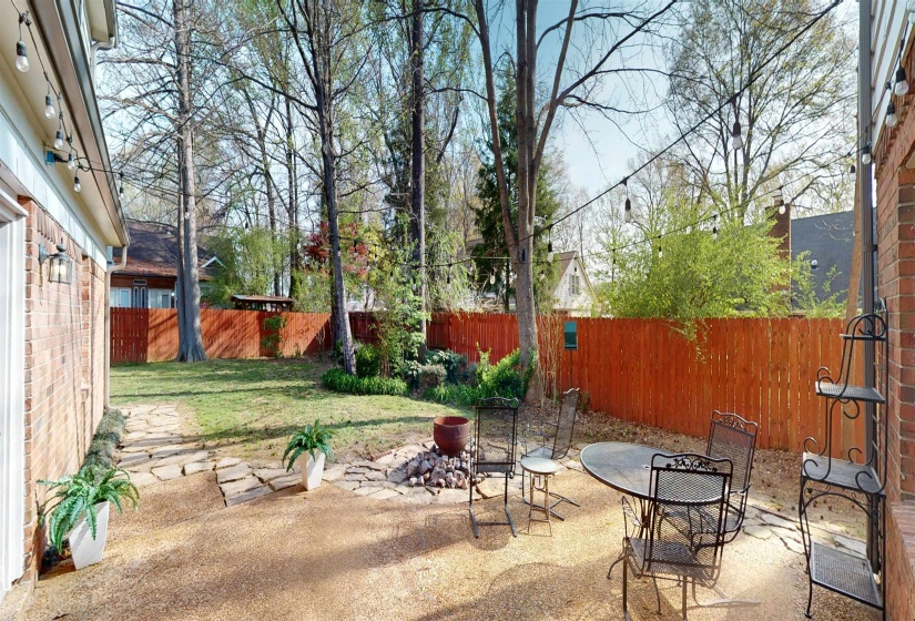 8452 WINTHROP CT, Germantown, Tennessee 38139, 4 Bedrooms Bedrooms, 11 Rooms Rooms,2.1 BathroomsBathrooms,Residential,For Sale,WINTHROP,10221176