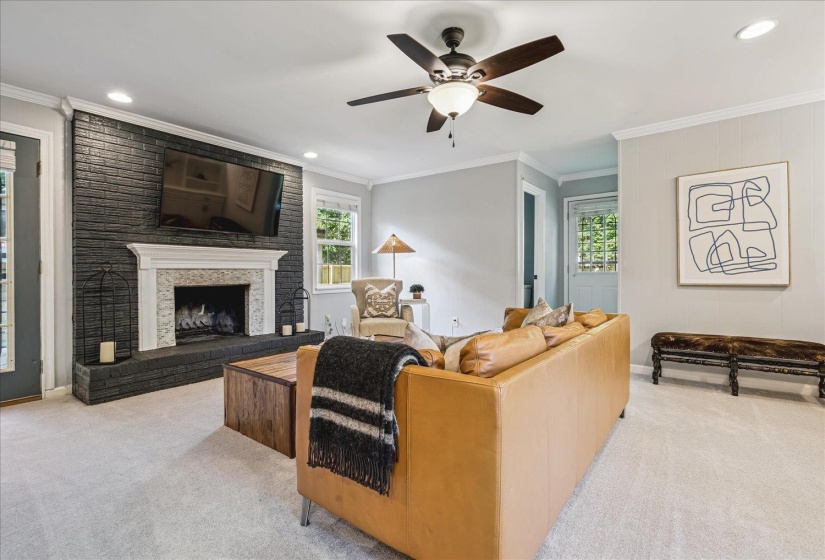 487 LYTLE ST, Memphis, Tennessee 38122, 3 Bedrooms Bedrooms, 6 Rooms Rooms,2 BathroomsBathrooms,Residential,For Sale,LYTLE,10220836