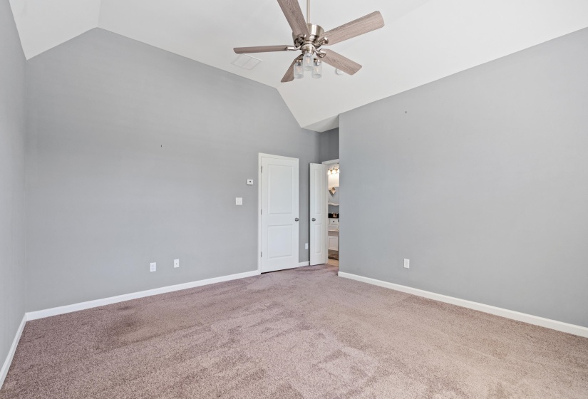 390 CHEROKEE CIR, Oakland, Tennessee 38060, 4 Bedroom Bedrooms, 6 Room Rooms,2 BathroomBathrooms,Residential,For Sale,CHEROKEE,0,10221147