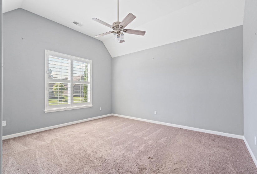 390 CHEROKEE CIR, Oakland, Tennessee 38060, 4 Bedroom Bedrooms, 6 Room Rooms,2 BathroomBathrooms,Residential,For Sale,CHEROKEE,0,10221147