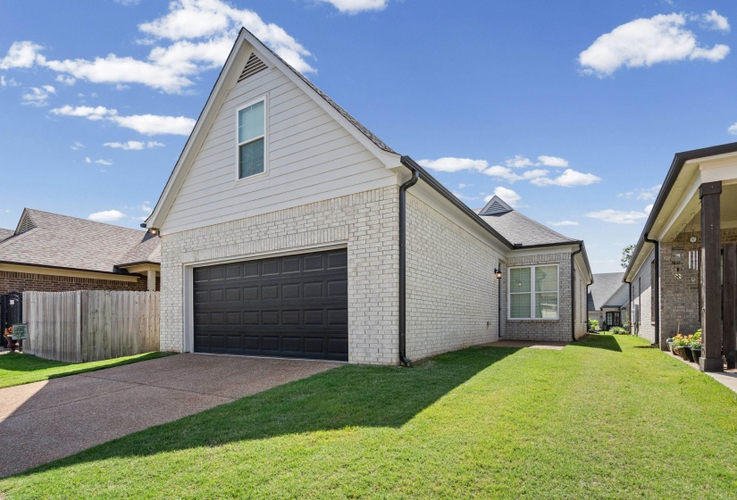 390 CHEROKEE CIR, Oakland, Tennessee 38060, 4 Bedroom Bedrooms, 6 Room Rooms,2 BathroomBathrooms,Residential,For Sale,CHEROKEE,0,10221147