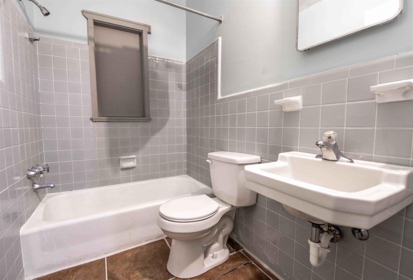 4265 TUTWILER AVE, Memphis, Tennessee 38122, 2 Bedroom Bedrooms, 2 Room Rooms,2 BathroomBathrooms,Residential,For Sale,TUTWILER,0,10221148