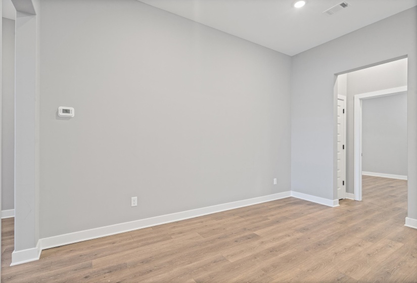 9926 DELPHINIUM DR, Cordova, Tennessee 38018, 3 Bedroom Bedrooms, 11 Room Rooms,2 BathroomBathrooms,Residential,For Sale,DELPHINIUM,0,10221149