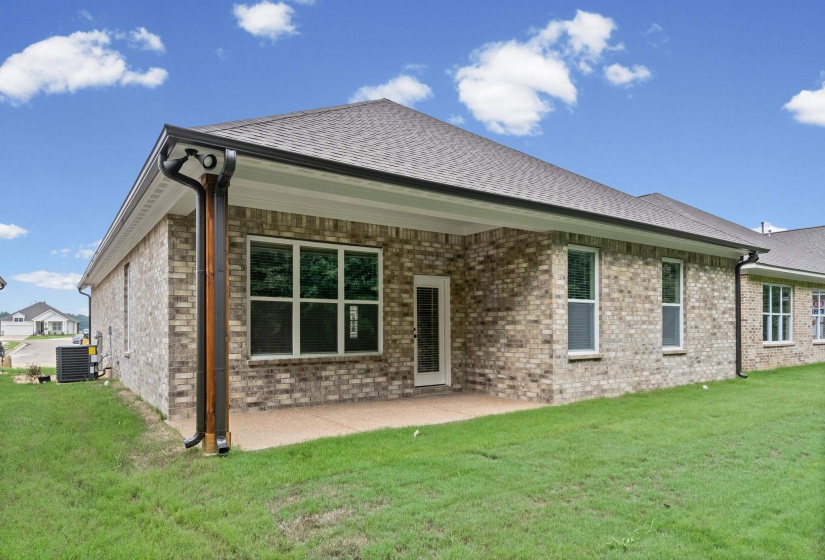 9926 DELPHINIUM DR, Cordova, Tennessee 38018, 3 Bedroom Bedrooms, 11 Room Rooms,2 BathroomBathrooms,Residential,For Sale,DELPHINIUM,0,10221149