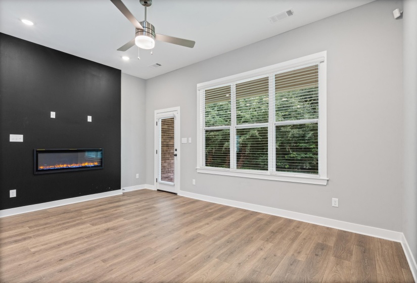 9926 DELPHINIUM DR, Cordova, Tennessee 38018, 3 Bedroom Bedrooms, 11 Room Rooms,2 BathroomBathrooms,Residential,For Sale,DELPHINIUM,0,10221149