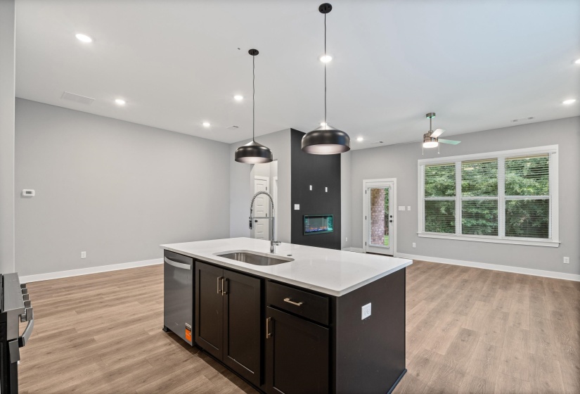 9926 DELPHINIUM DR, Cordova, Tennessee 38018, 3 Bedroom Bedrooms, 11 Room Rooms,2 BathroomBathrooms,Residential,For Sale,DELPHINIUM,0,10221149