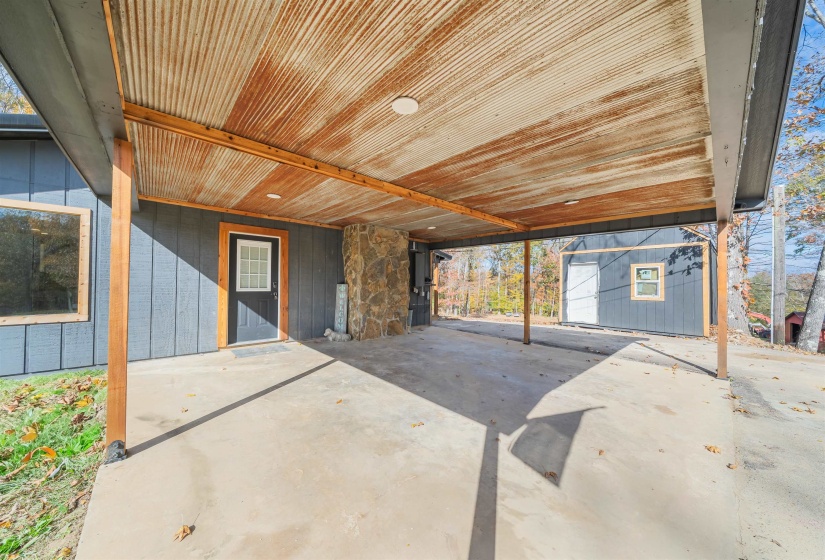 20835 HIGHWAY 64 HWY, Bolivar, Tennessee 38008-6918, 2 Bedrooms Bedrooms, 6 Rooms Rooms,1 BathroomBathrooms,Residential,For Sale,HIGHWAY 64,10221151