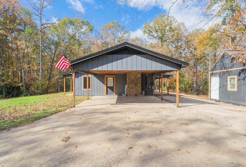 20835 HIGHWAY 64 HWY, Bolivar, Tennessee 38008-6918, 2 Bedrooms Bedrooms, 6 Rooms Rooms,1 BathroomBathrooms,Residential,For Sale,HIGHWAY 64,10221151