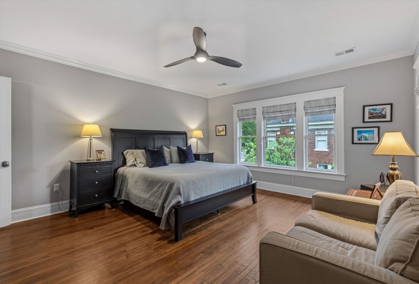 341 STONEWALL ST, Memphis, Tennessee 38112, 4 Bedrooms Bedrooms, 8 Rooms Rooms,3.1 BathroomsBathrooms,Residential,For Sale,STONEWALL,10221152