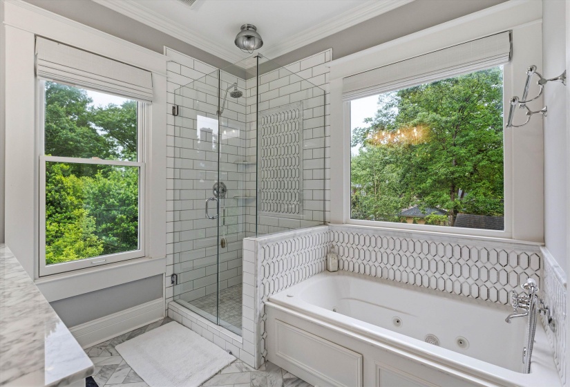 341 STONEWALL ST, Memphis, Tennessee 38112, 4 Bedrooms Bedrooms, 8 Rooms Rooms,3.1 BathroomsBathrooms,Residential,For Sale,STONEWALL,10221152