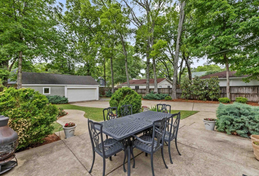 341 STONEWALL ST, Memphis, Tennessee 38112, 4 Bedrooms Bedrooms, 8 Rooms Rooms,3.1 BathroomsBathrooms,Residential,For Sale,STONEWALL,10221152