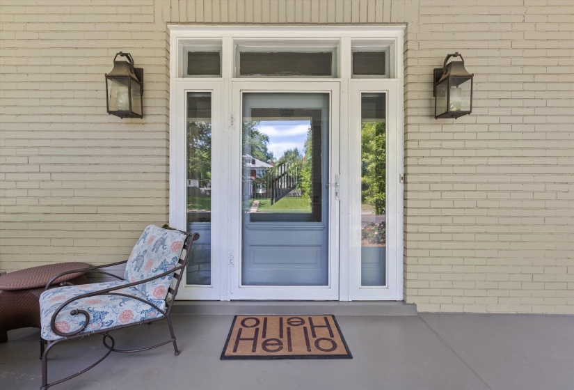 341 STONEWALL ST, Memphis, Tennessee 38112, 4 Bedrooms Bedrooms, 8 Rooms Rooms,3.1 BathroomsBathrooms,Residential,For Sale,STONEWALL,10221152