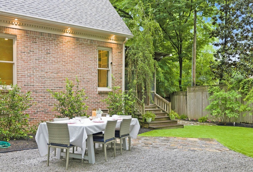 3557 GALLOWAY DR, Memphis, Tennessee 38111, 4 Bedrooms Bedrooms, 10 Rooms Rooms,3.1 BathroomsBathrooms,Residential,For Sale,GALLOWAY,10221156