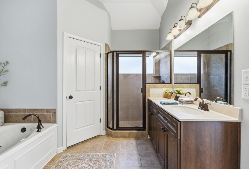 6007 GARRETT VALLEY LN, Arlington, Tennessee 38002, 4 Bedrooms Bedrooms, 10 Rooms Rooms,3 BathroomsBathrooms,Residential,For Sale,GARRETT VALLEY,10221159