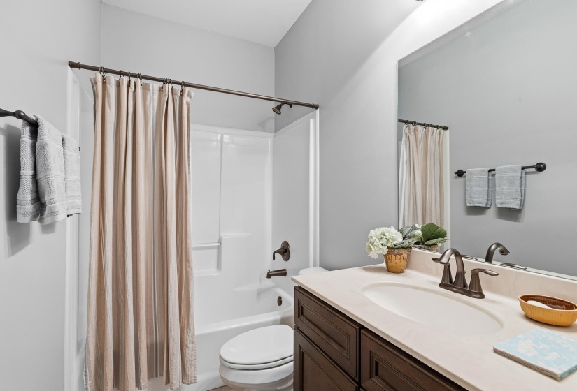 6007 GARRETT VALLEY LN, Arlington, Tennessee 38002, 4 Bedrooms Bedrooms, 10 Rooms Rooms,3 BathroomsBathrooms,Residential,For Sale,GARRETT VALLEY,10221159