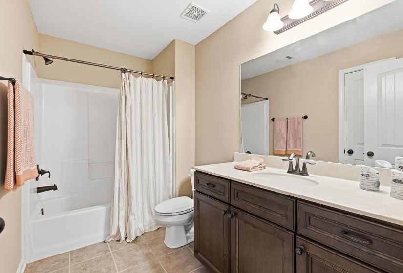 6007 GARRETT VALLEY LN, Arlington, Tennessee 38002, 4 Bedrooms Bedrooms, 10 Rooms Rooms,3 BathroomsBathrooms,Residential,For Sale,GARRETT VALLEY,10221159
