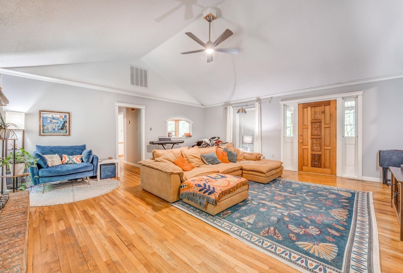 8651 BAYLOR RD, Bartlett, Tennessee 38002, 3 Bedrooms Bedrooms, 7 Rooms Rooms,3 BathroomsBathrooms,Residential,For Sale,BAYLOR,10221162
