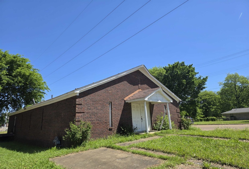 8 DEMPSTER AVE, Memphis, Tennessee 38109, ,Commercial/industrial,For Sale,DEMPSTER,10221182
