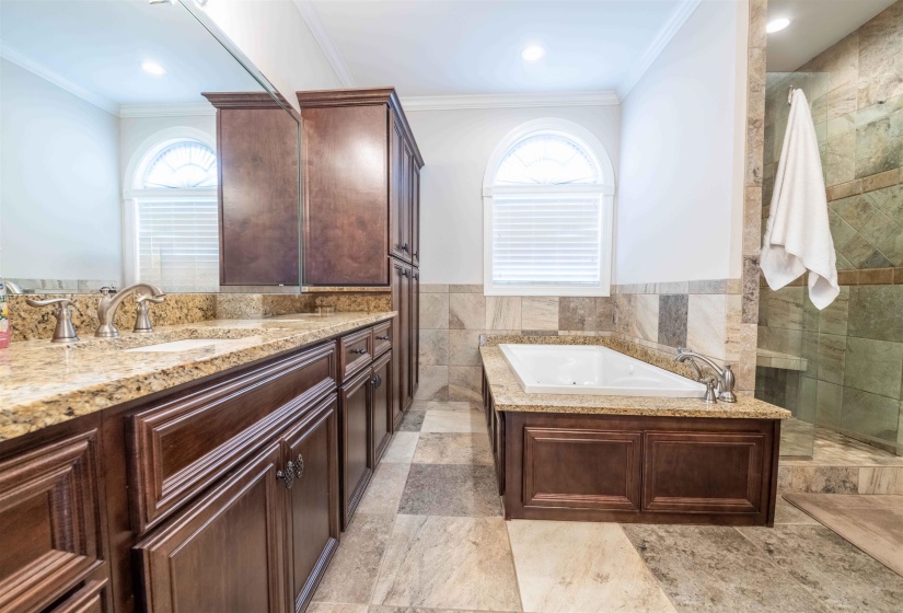 7365 OSBORN MEADOWS DR, Arlington, Tennessee 38002, 5 Bedrooms Bedrooms, 12 Rooms Rooms,3.1 BathroomsBathrooms,Residential,For Sale,OSBORN MEADOWS,10221181