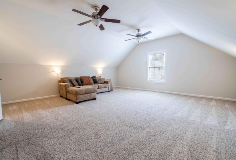 7365 OSBORN MEADOWS DR, Arlington, Tennessee 38002, 5 Bedrooms Bedrooms, 12 Rooms Rooms,3.1 BathroomsBathrooms,Residential,For Sale,OSBORN MEADOWS,10221181