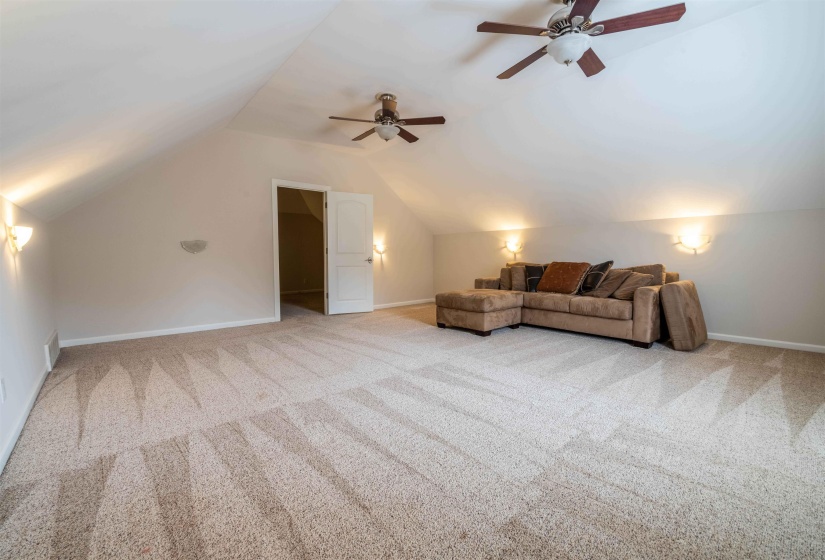 7365 OSBORN MEADOWS DR, Arlington, Tennessee 38002, 5 Bedrooms Bedrooms, 12 Rooms Rooms,3.1 BathroomsBathrooms,Residential,For Sale,OSBORN MEADOWS,10221181