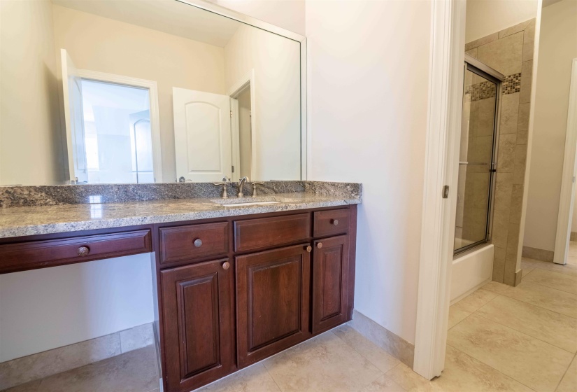 7365 OSBORN MEADOWS DR, Arlington, Tennessee 38002, 5 Bedrooms Bedrooms, 12 Rooms Rooms,3.1 BathroomsBathrooms,Residential,For Sale,OSBORN MEADOWS,10221181